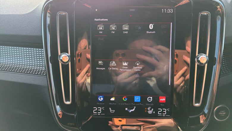 Volvo Xc40 2.0 T5 R DESIGN Pro 5dr AWD Geartronic Petrol Estate